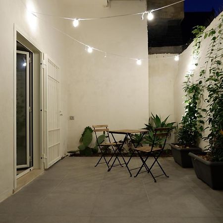 Bari Central Patio Lägenhet Exteriör bild